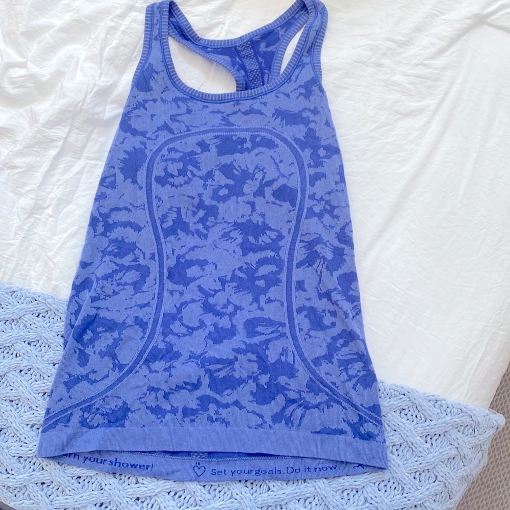 lululemon, older style, worn, blue